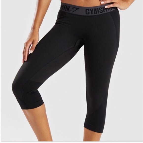 Gymshark Black Capri Seamless Leggings - Picture 2 of 9